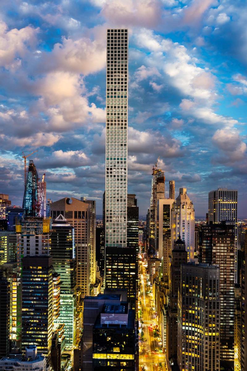432 Park Avenue by architect Rafael Viñoly in New York City at sunrise. : THOUGHTS of the MOMENT : Salem Krieger